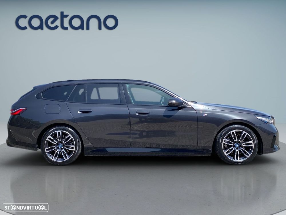 BMW 530 e Pack Desportivo M — fotografia 26