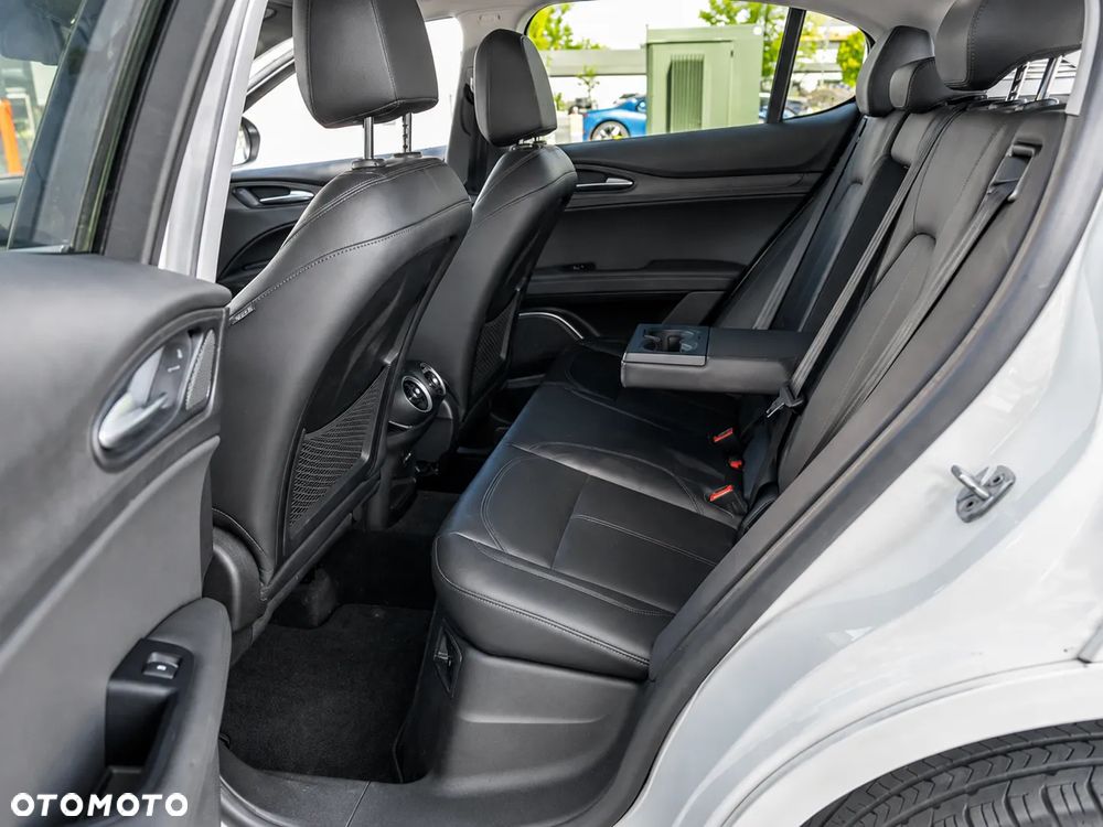 Alfa Romeo Stelvio 2.0 Turbo Veloce TI Q4 - 22