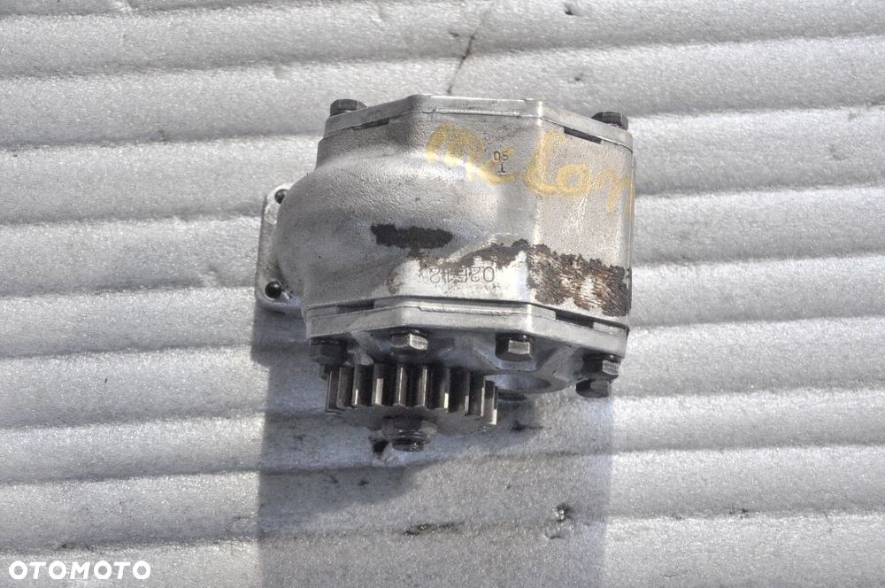 POMPA OLEJOWA HYDRAULICZNA MC CORMICK 02E12