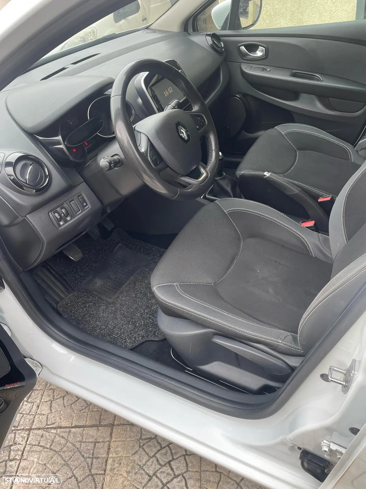 Renault Clio Sport Tourer Energy dCi 90 Start & Stop Dynamique - 11
