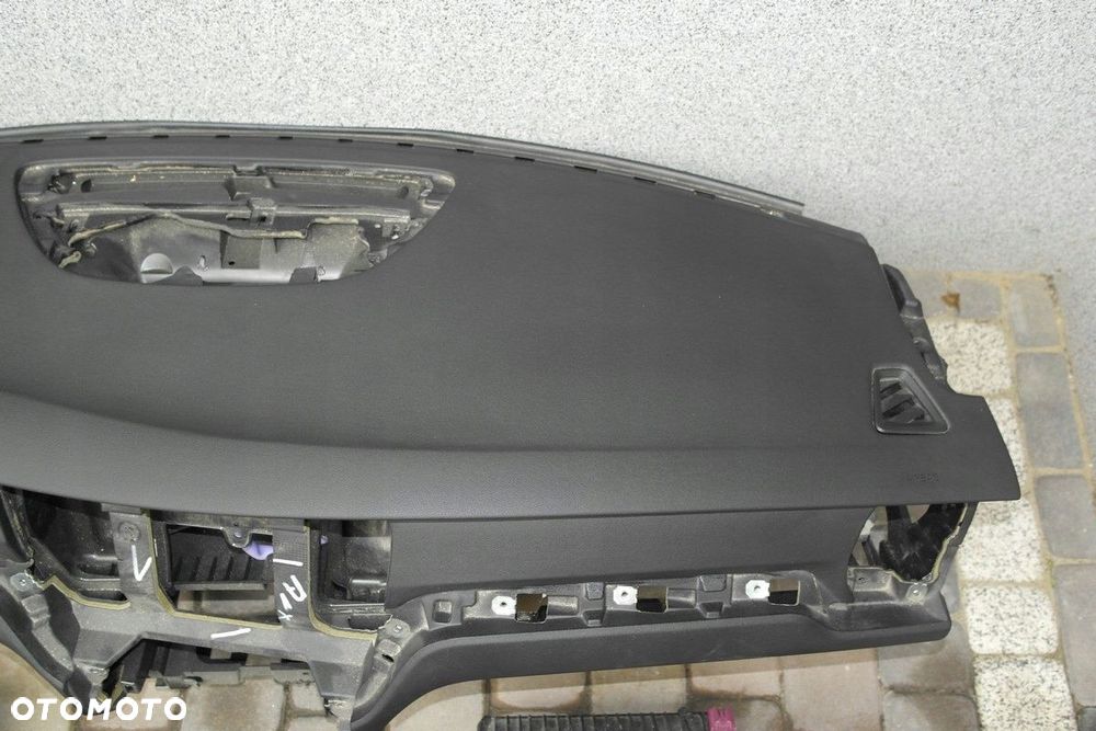 volvo s60 v60 2018> deska kokpit konsola pulpit pÓŁka airbag pasy pas cross - 2