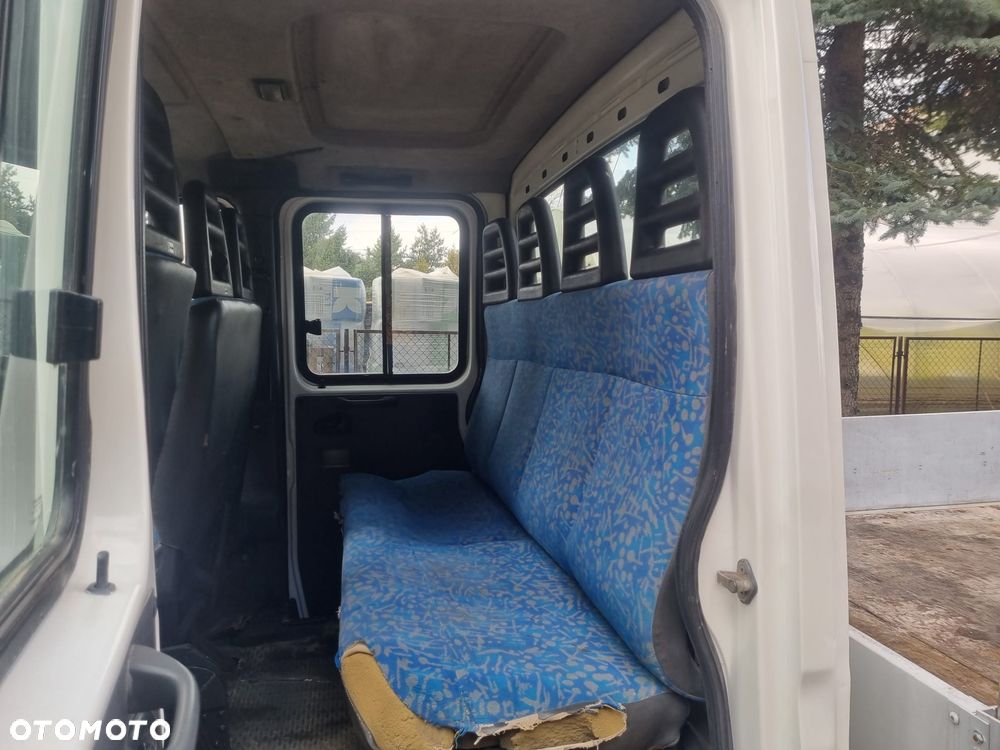 Iveco Daily Stan Bardzo dobry bliżniak Doka 7 osobowa - 16