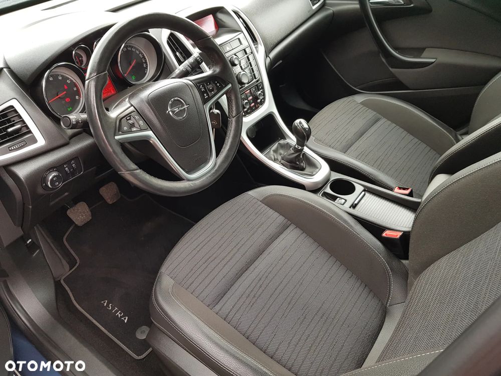 Opel Astra 1.4 Turbo Exklusiv - 18