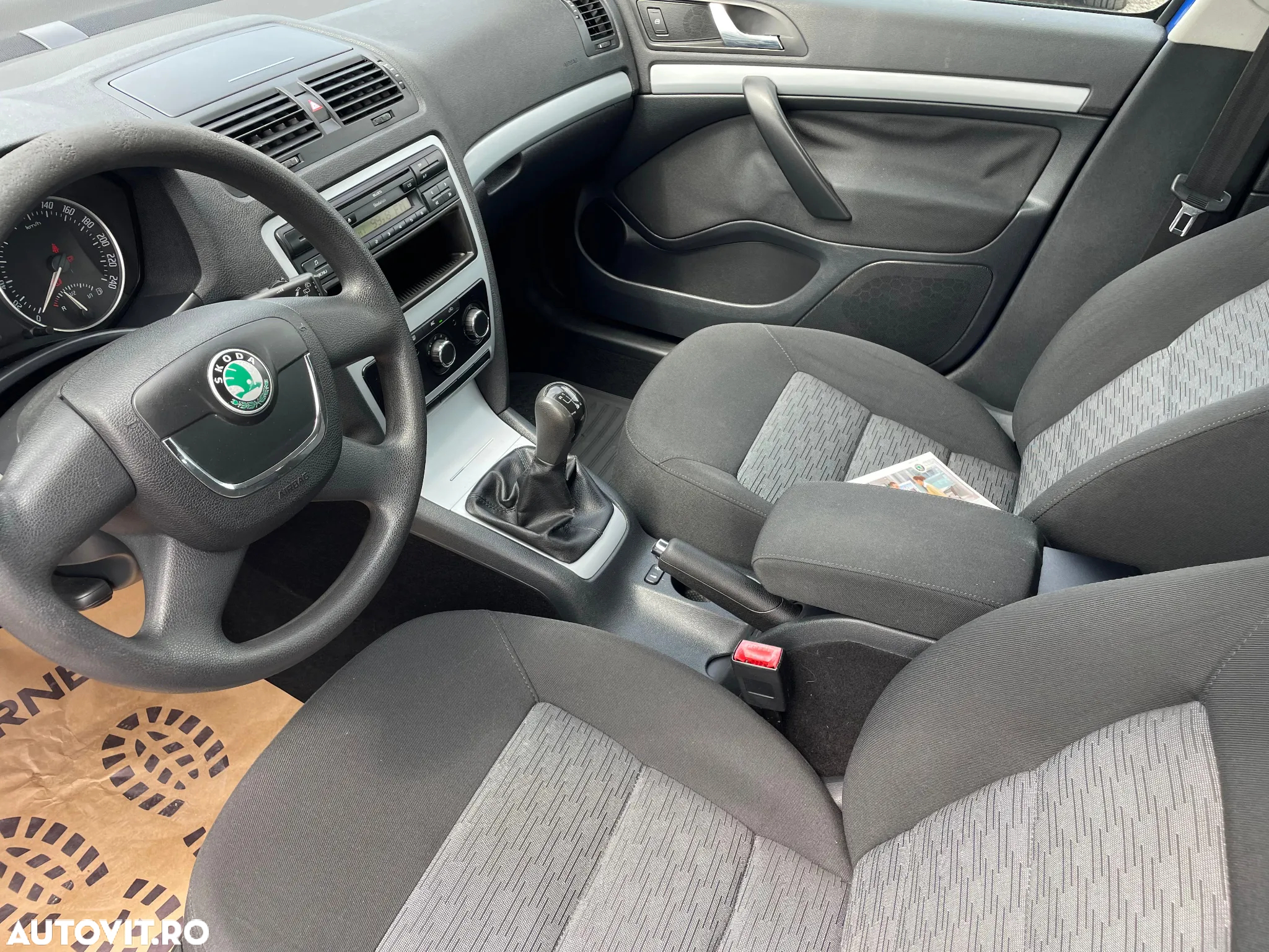 Skoda Octavia 1.6 Classic - 12