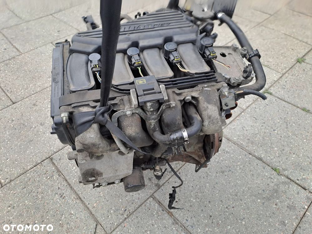 Fiat Bravo Doblo Stilo 1.6 16V silnik kompletny kod 182B6000 - 4