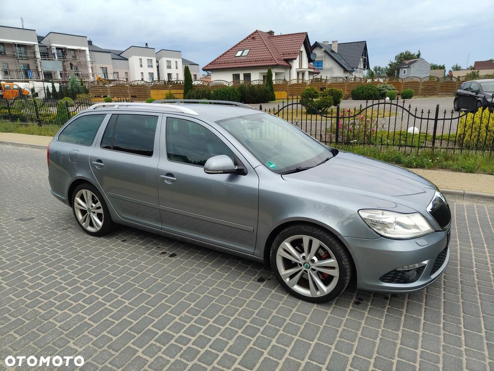 Skoda Octavia 2.0 TSI RS - 17