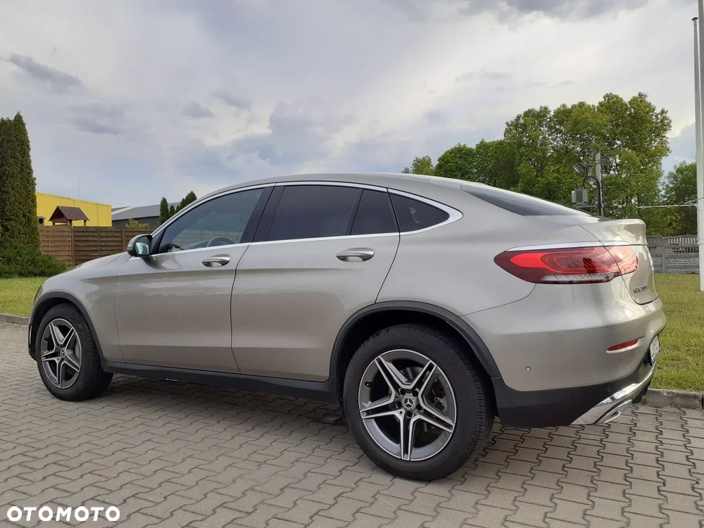 Mercedes-Benz GLC 300 d 4Matic 9G-TRONIC AMG Line - 2