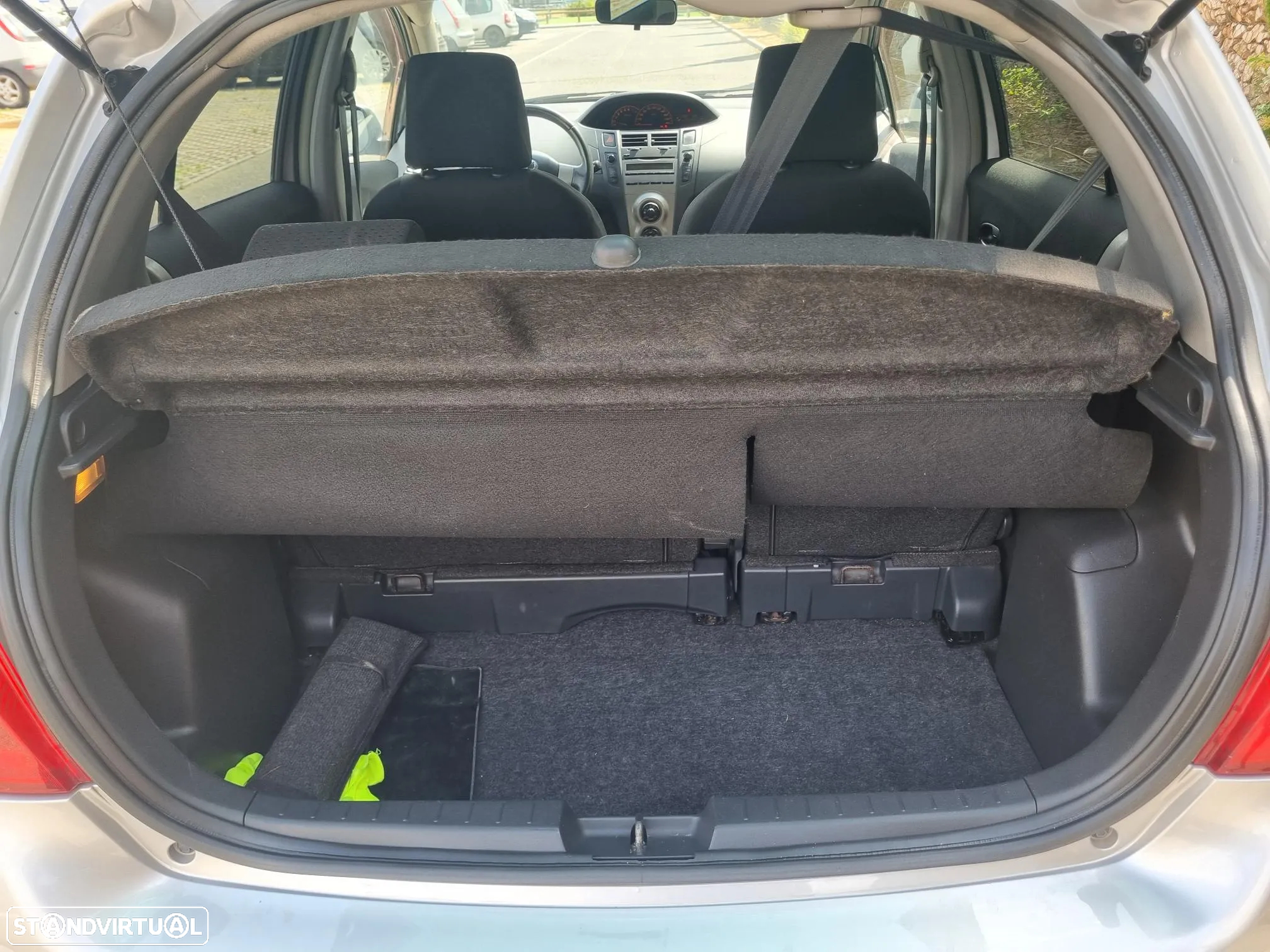 Toyota Yaris 1.0 VVT-i AC - 18