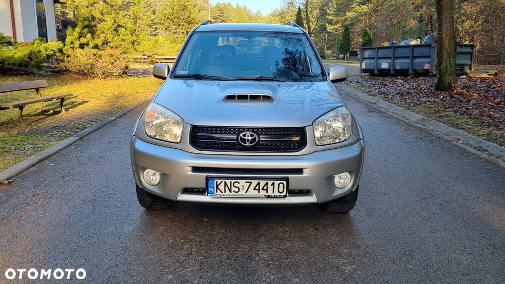 Toyota RAV4 2.0 D-4D 4x4 - 2