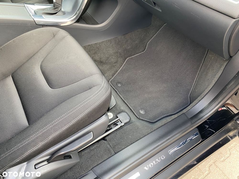 Volvo XC 60 D3 Geartronic Momentum - 16