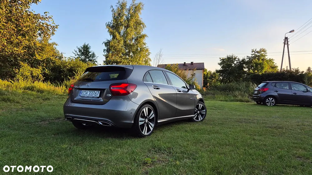 Mercedes-Benz Klasa A 180 7G-DCT Urban - 3