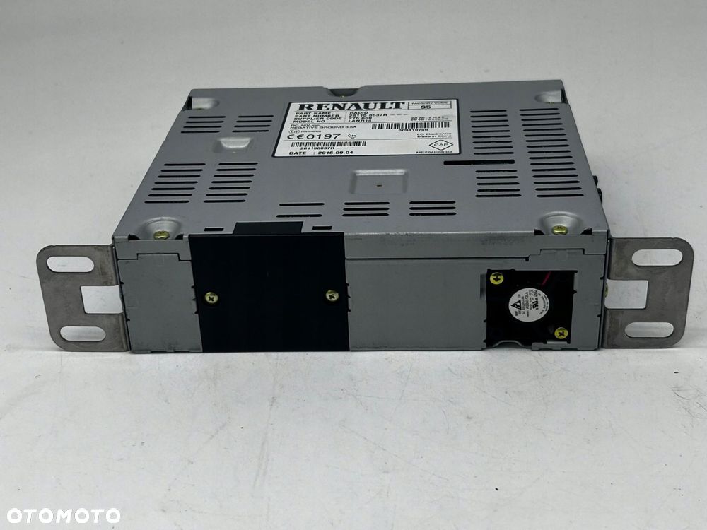 radioodtwarzacz stacja multimedialna renault megane iv 281158637r - 3