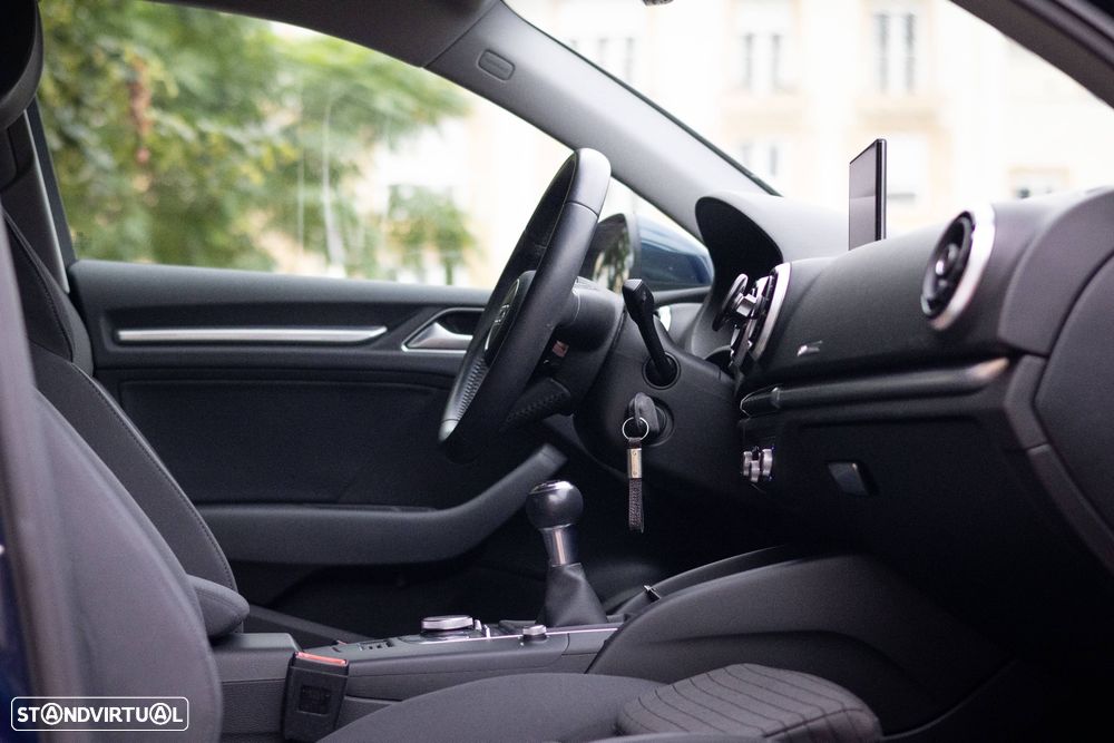 Audi A3 Limousine 1.6 TDI S-line - 18