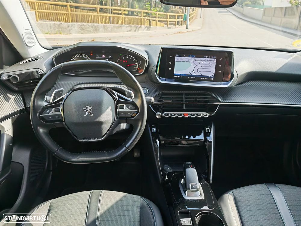 Peugeot 2008 1.5 BlueHDi Allure Pack EAT8 - 4