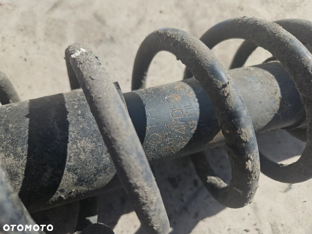 Amortyzator sprężyna lewy prawy tył tylny Toyota Prius II 1,5 hybrid 2005r - 5