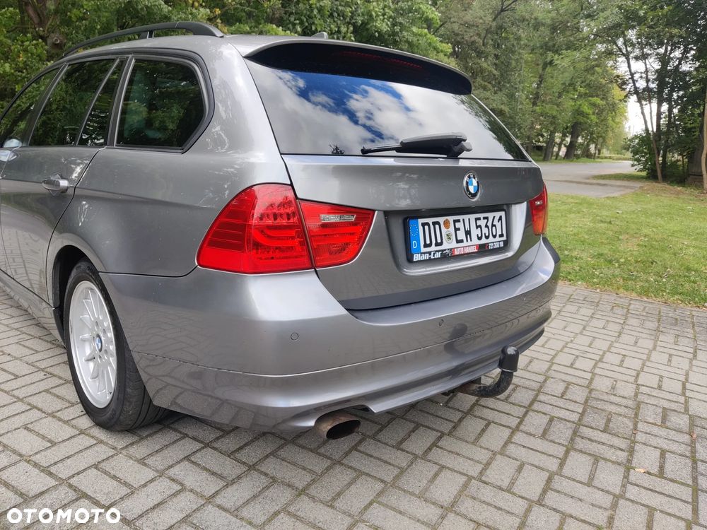 BMW Seria 3 318i Touring Edition Exclusive - 15