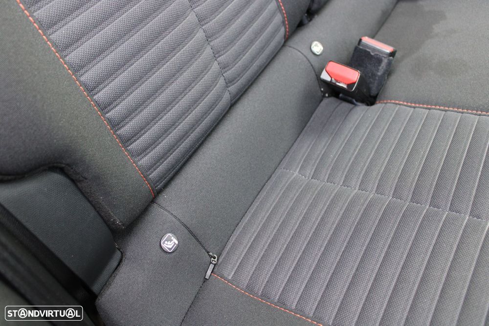 Peugeot 2008 PureTech 100 Active - 30