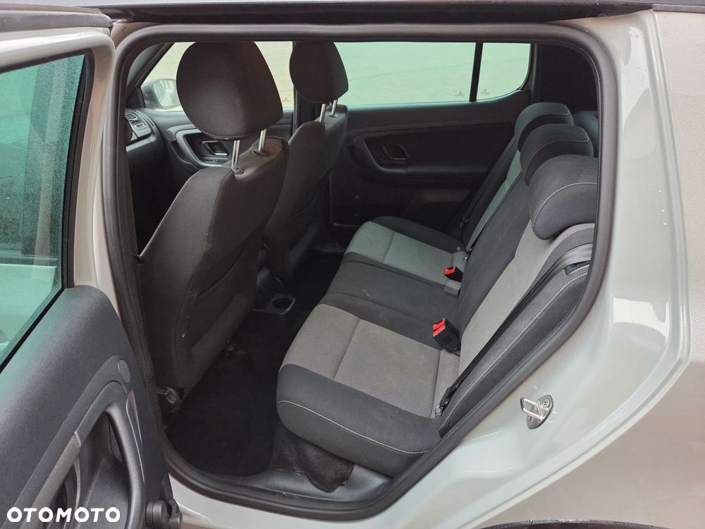 Skoda Fabia 1.6 TDI DPF Monte Carlo - 11