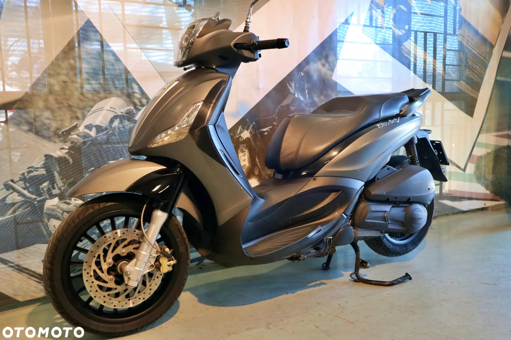 Piaggio Beverly - 2