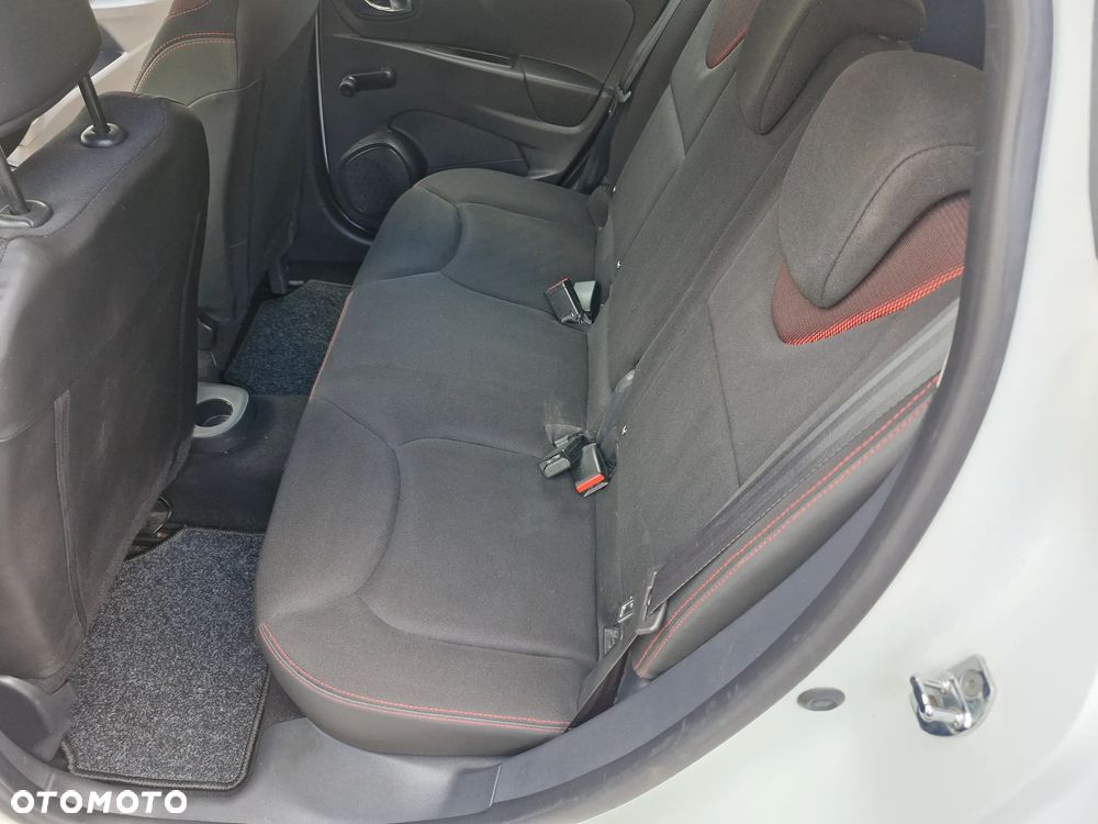 Renault Clio 1.2 16V 75 Life - 8