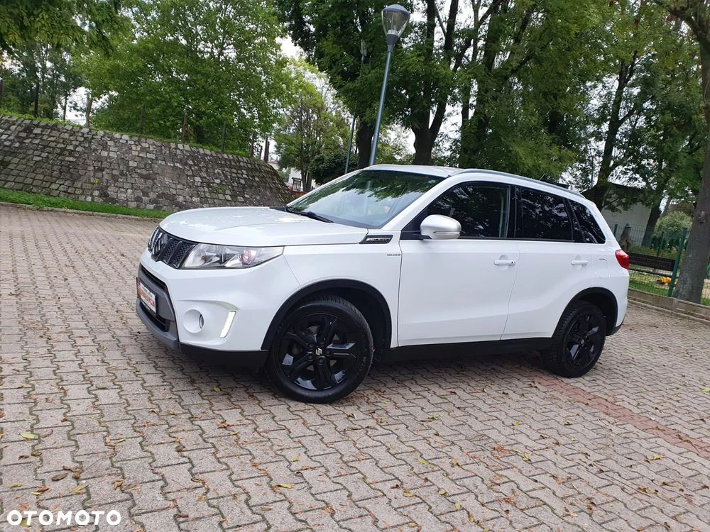 Suzuki Vitara 1.4 Boosterjet Premium 4WD - 36