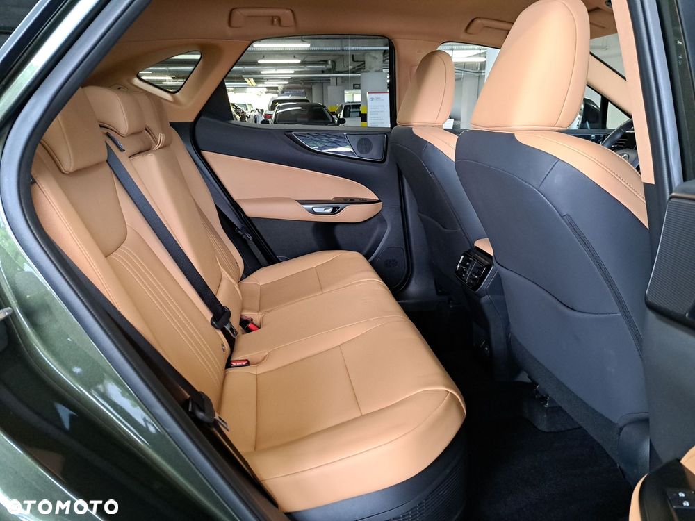 Lexus NX 350h Prestige AWD - 15