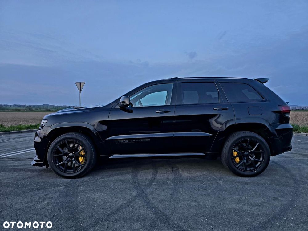Jeep Grand Cherokee - 36