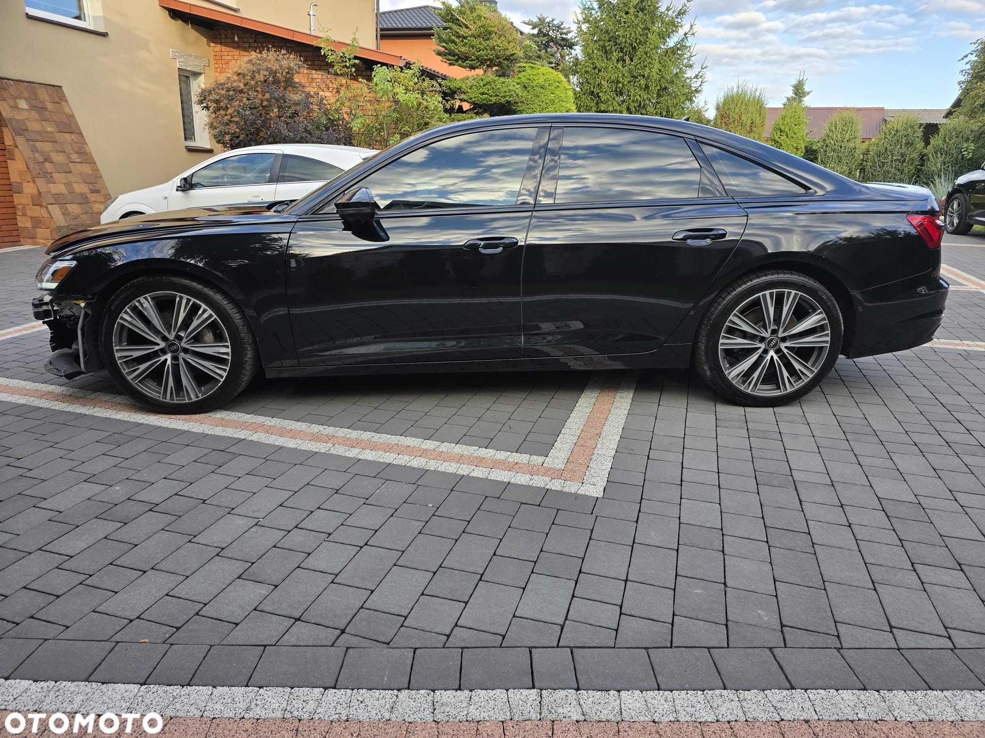Audi A6 - 1