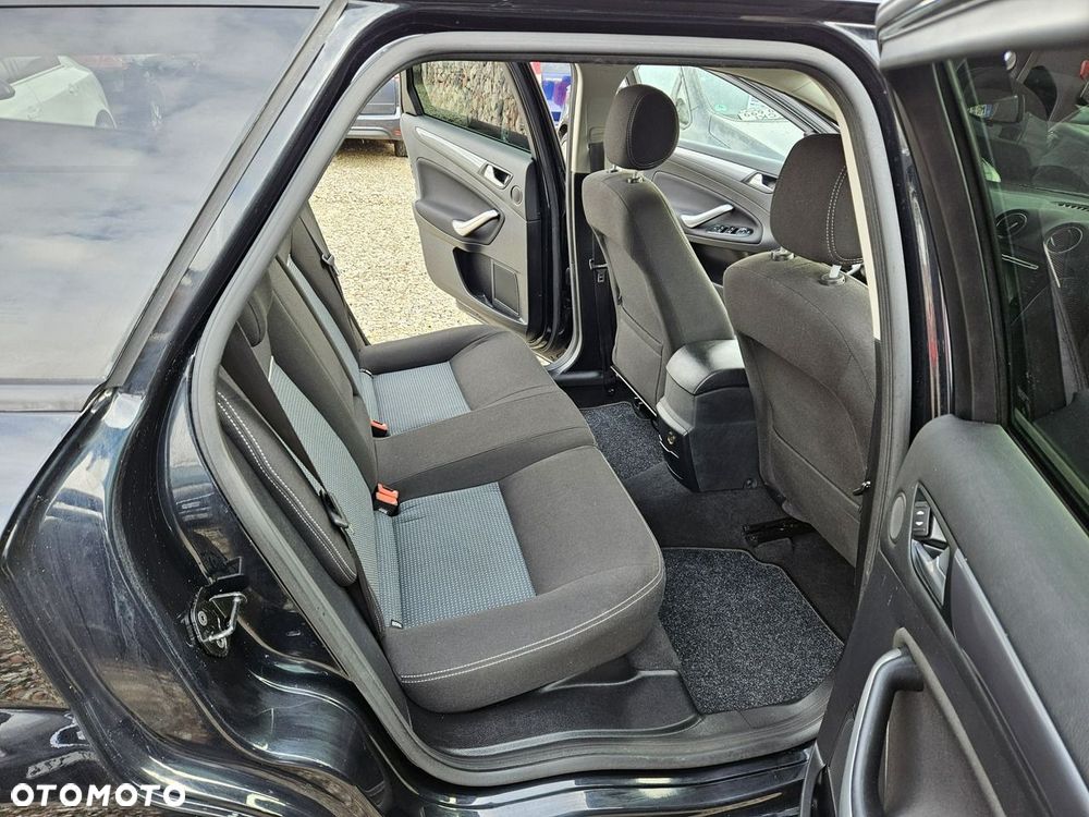 Ford Mondeo - 11