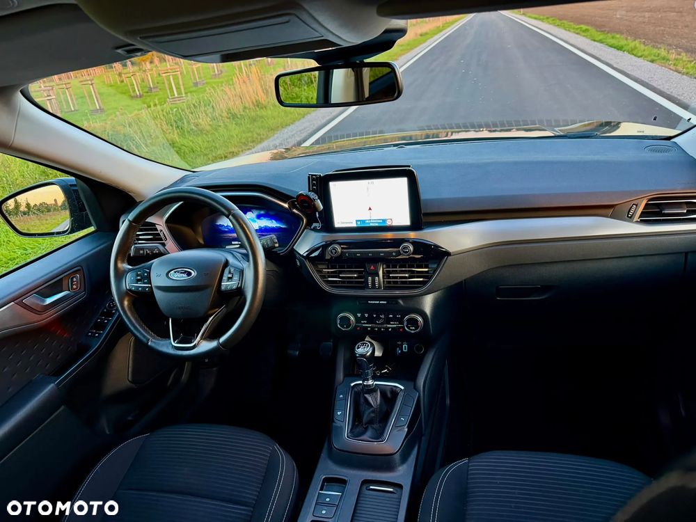 Ford Kuga 2.0 EcoBlue mHEV FWD Titanium - 17