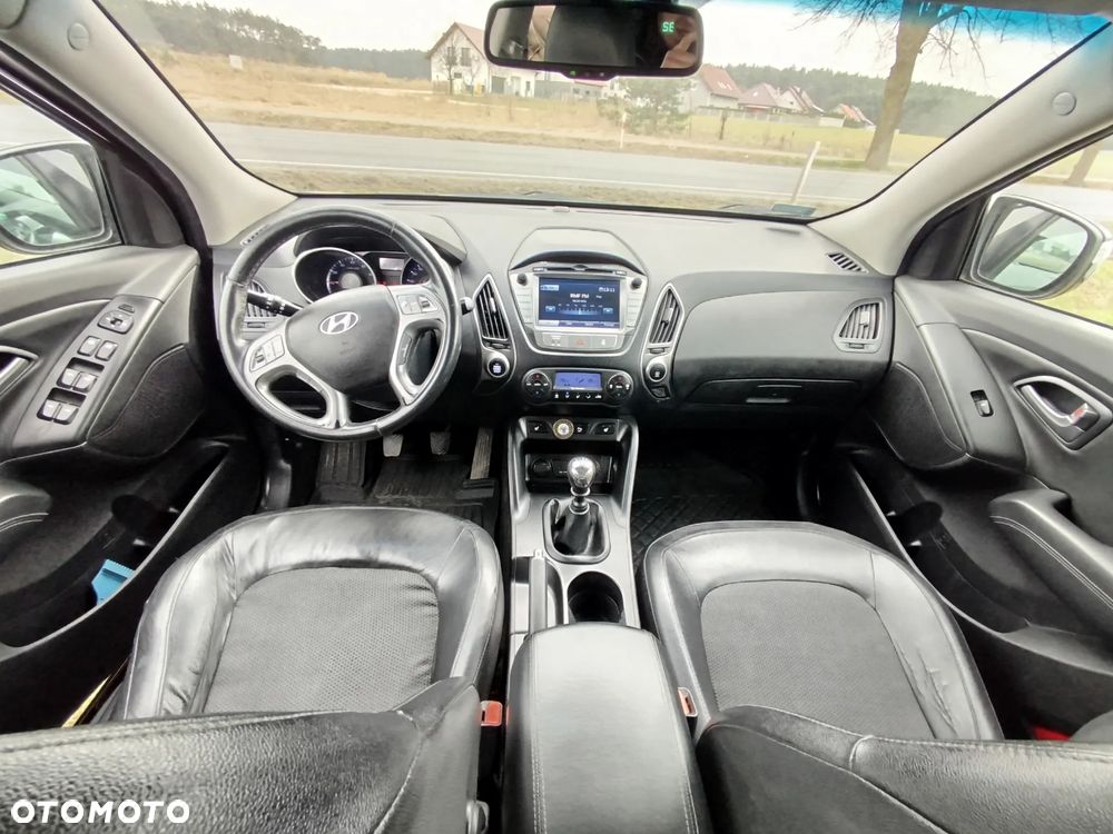 Hyundai ix35 blue 1.6 2WD Finale Gold - 17