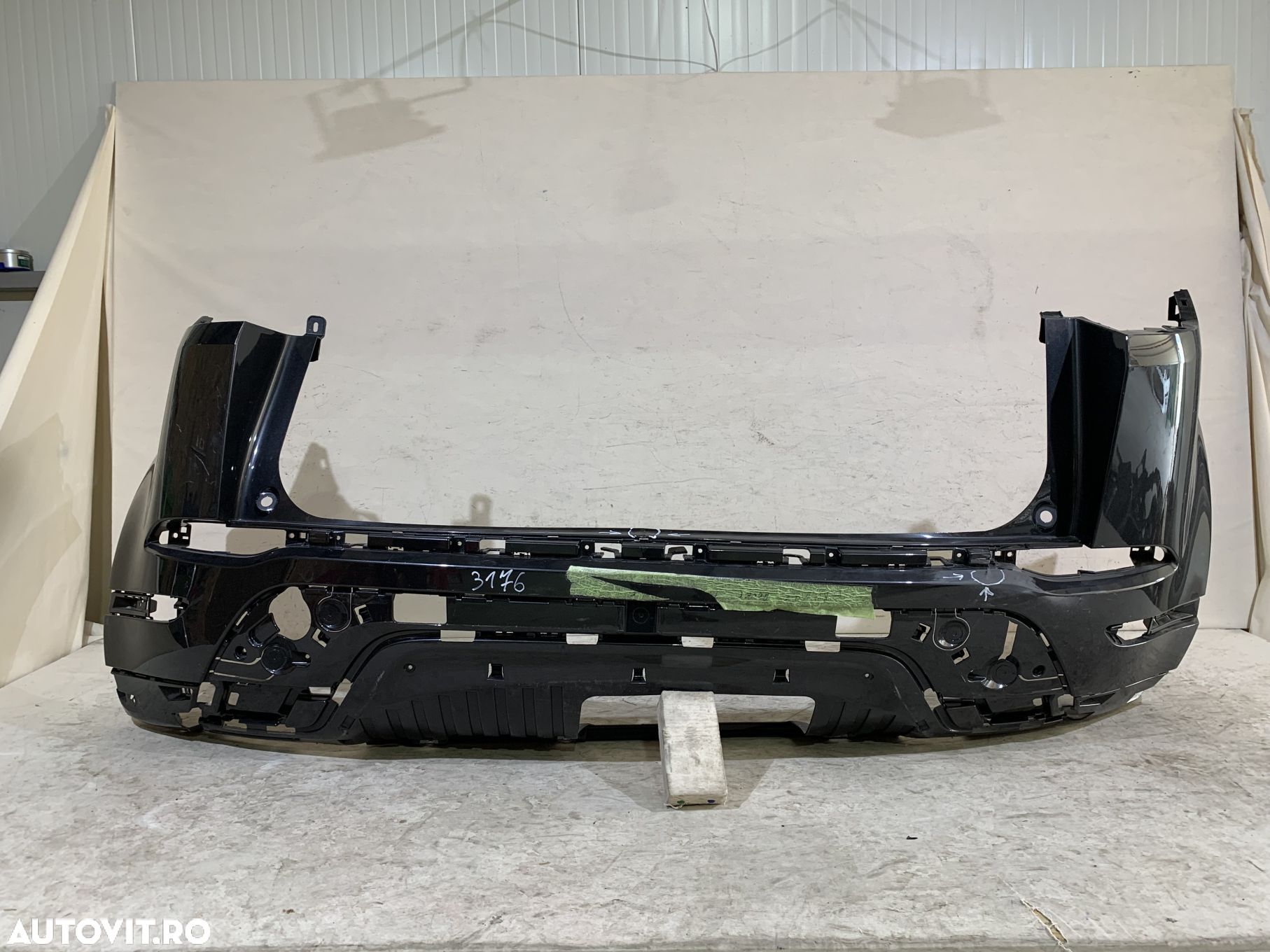 Bara spate Range Rover Evoque, 2019, 2020, 2021, 2022, 2023, cod origine OE K8D2-17D781-AAW - 1