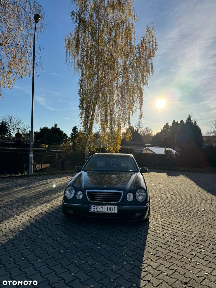 Mercedes-Benz Klasa E 220 CDI Elegance - 13