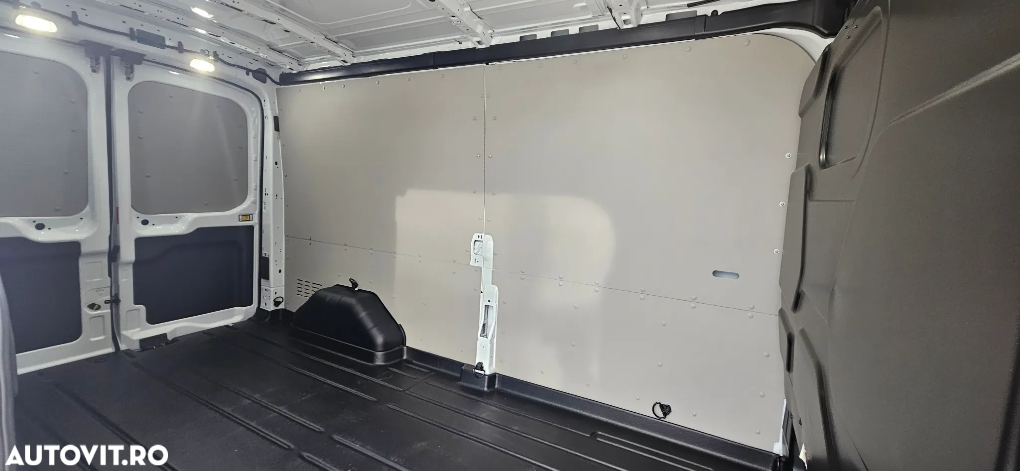 Ford Transit - 11