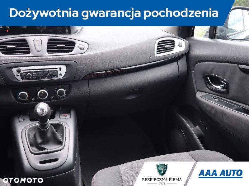 Renault Scenic - 10