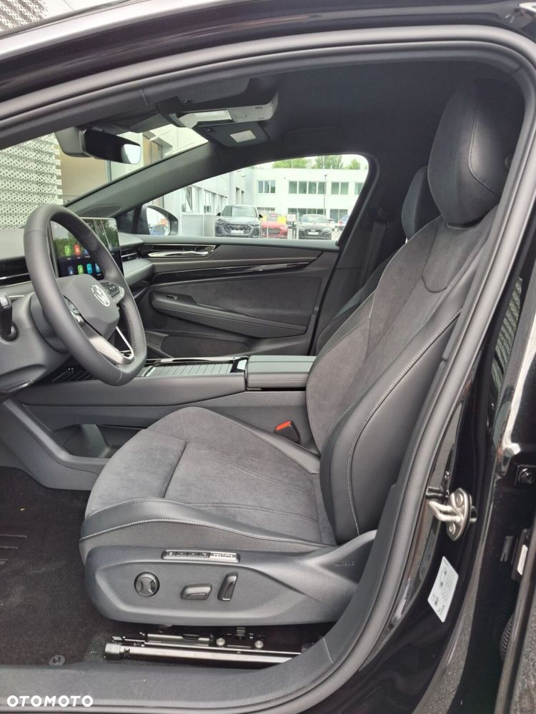 Volkswagen ID.7 77kWh Pro Plus - 12