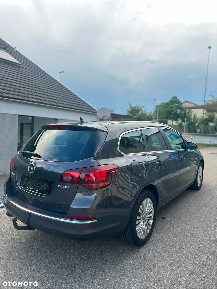 Opel Astra 2.0 CDTI ecoFLEX Start/Stop Exklusiv - 3