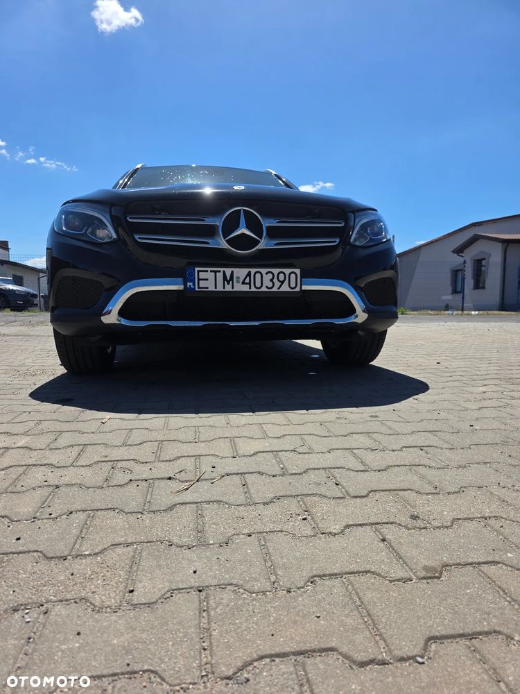Mercedes-Benz GLC 250 4-Matic - 4