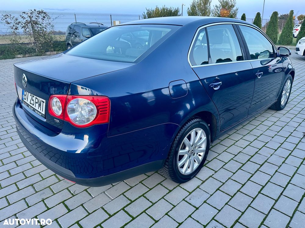 Volkswagen Jetta 1.9 TDI Comfortline - 3