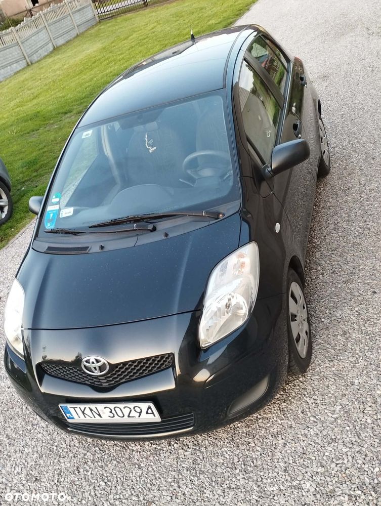 Toyota Yaris - 1