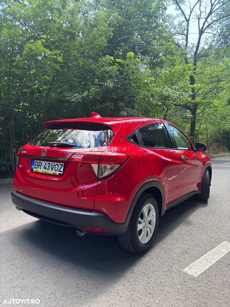 Honda HR-V 1.5 i-VTEC 4x2 CVT Elegance - 4