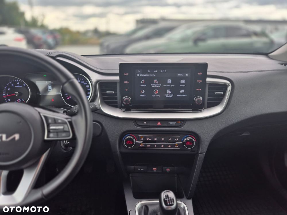 Kia Ceed 1.5 T-GDI M - 8