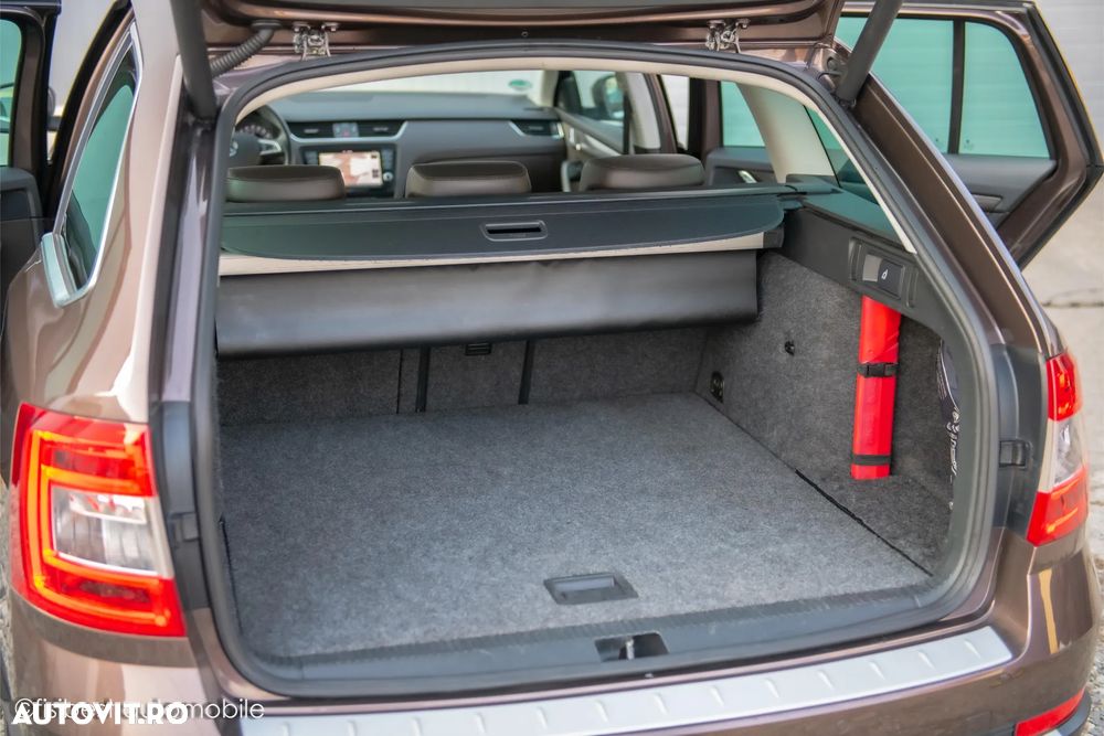 Skoda Octavia 2.0 TDI (Green tec) 4x4 DSG Scout - 39