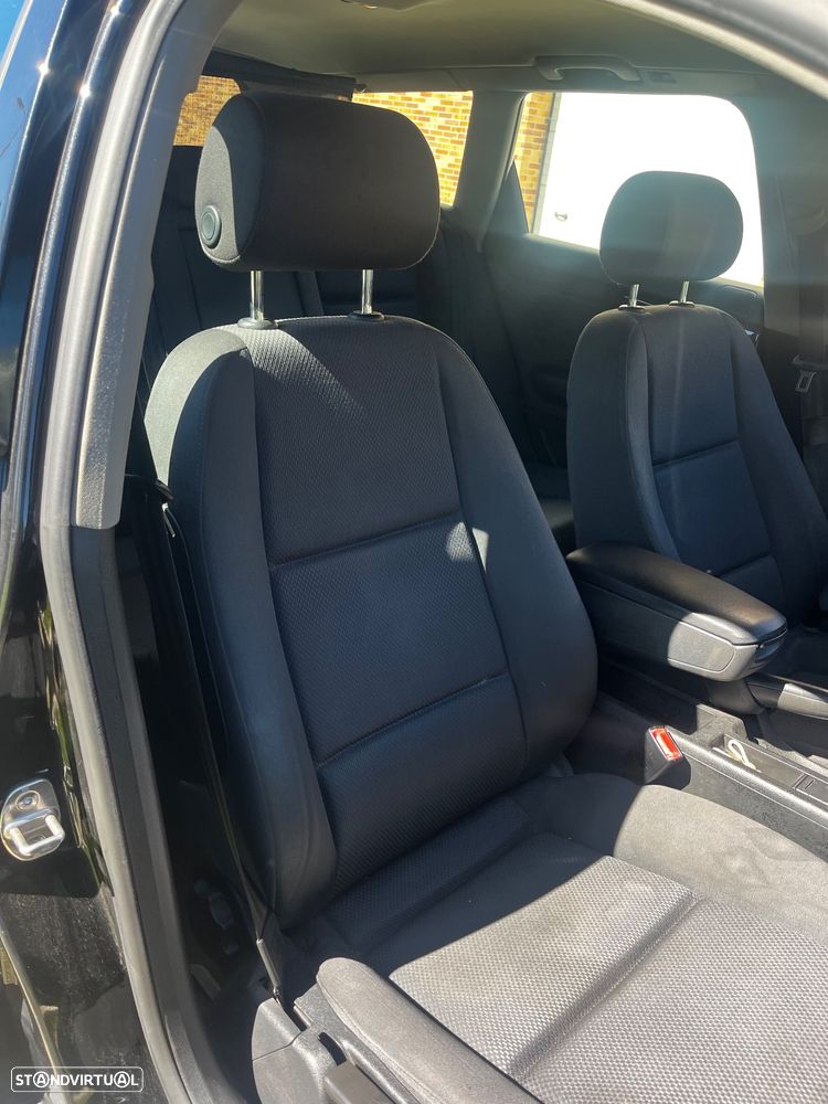 Audi A4 Avant 1.9 TDI m6 Exclusive - 16