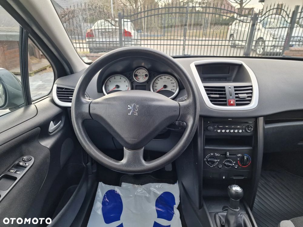 Peugeot 207 95 VTi Filou - 17