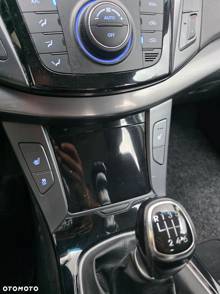Hyundai i40 1.6 GDI Comfort + - 18