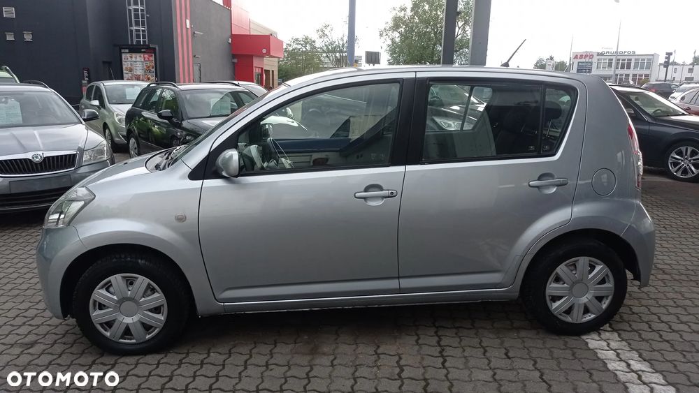 Daihatsu Sirion 1.3 - 7