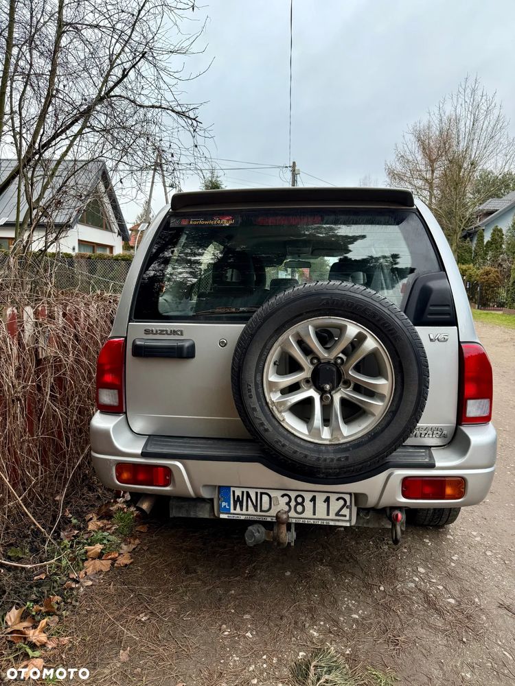 Suzuki Grand Vitara 2.7 V6 - 7