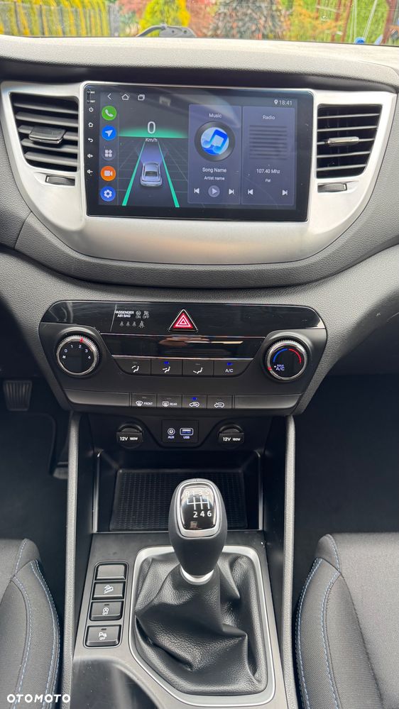 Hyundai Tucson 1.6 GDI BlueDrive GO 2WD - 27