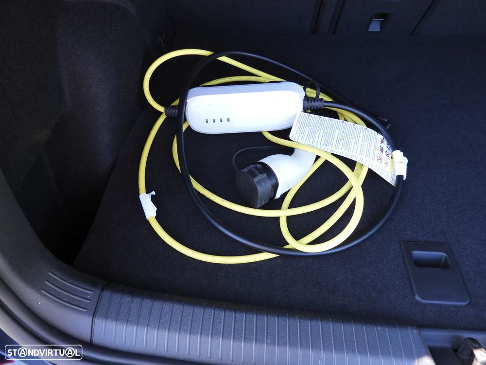 VW Golf 1.4 TSI e-Hybrid DSG - 28